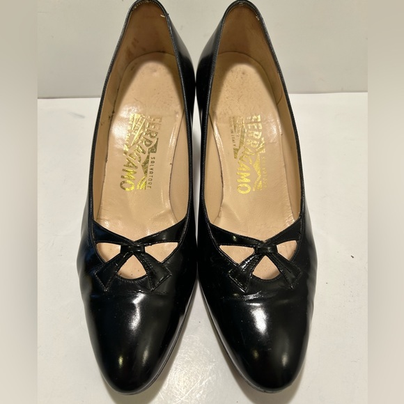 Salvatore Ferragamo Florence Black Leather Heels Made in Italy Size 7B - Picture 1 of 8